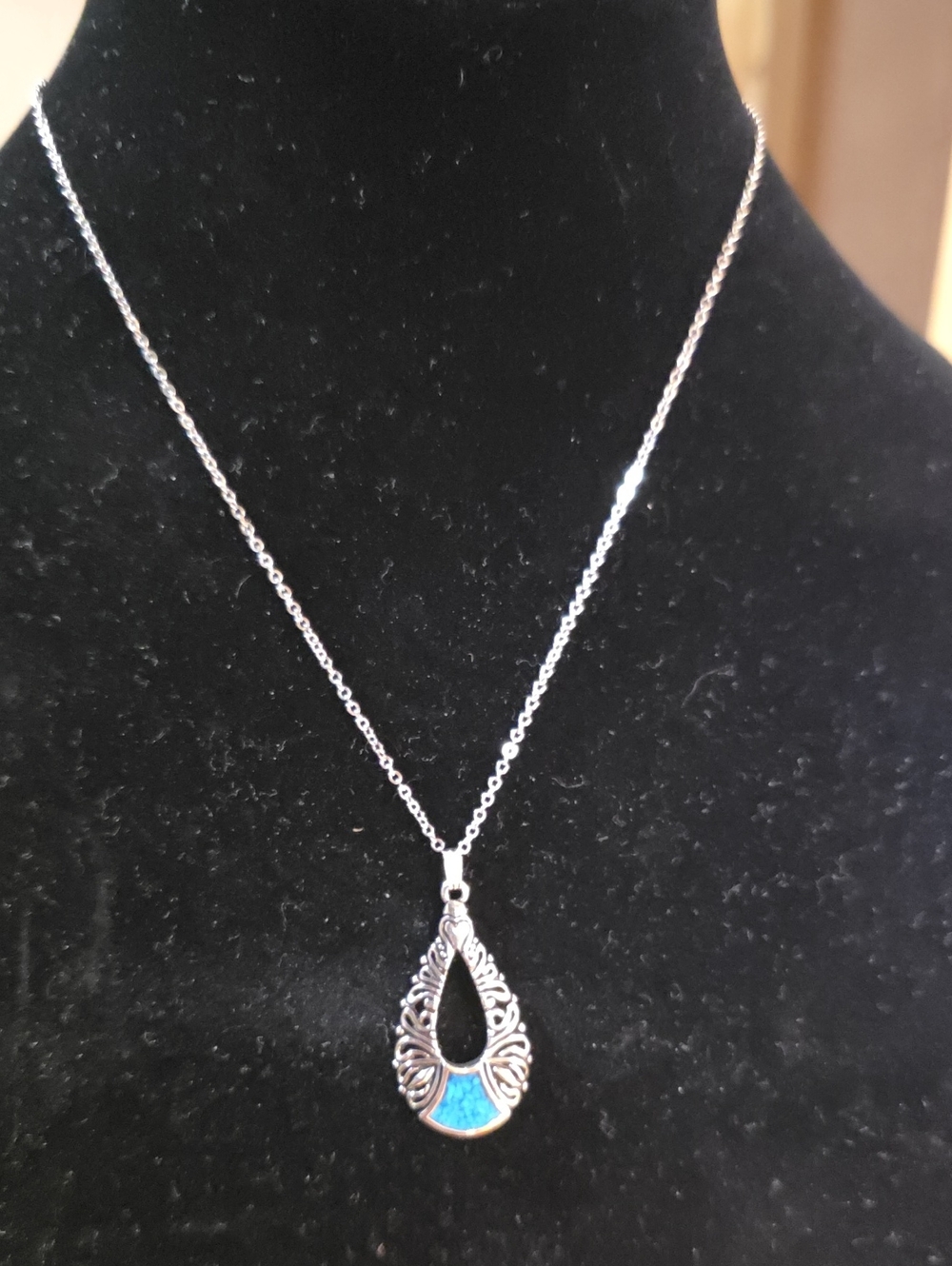 Silver Teardrop Pendant Necklace with Turquoise Accent